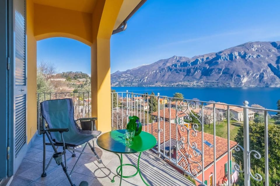 Balcony/Terrace, Lake view