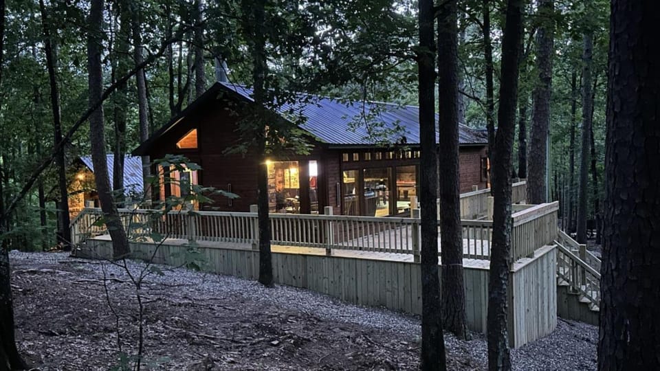 Bent Pine Lodge House in Broken Bow