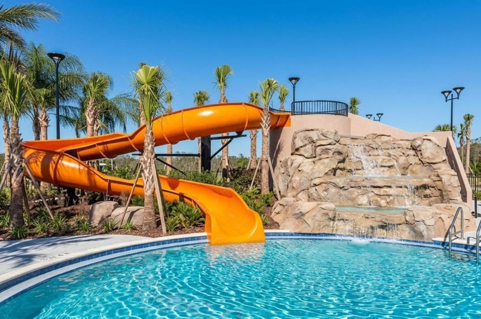 Solterra Beautiful 6BR Villa, Private Pool, GameRm House in Polk County