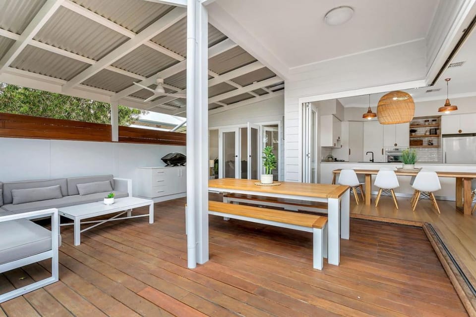 Patio, Seating area
