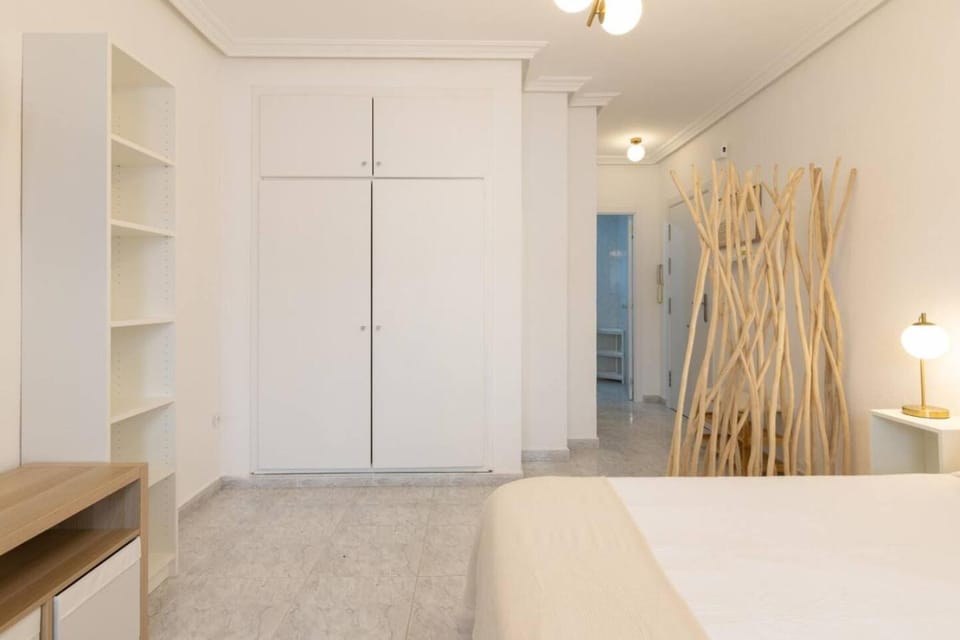 Urban Oasis Minimal Design A.C. Perfect Location Apartment in Torrevieja