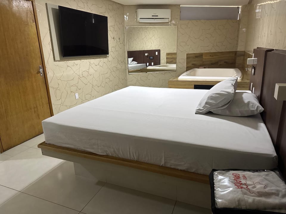 Motel Canadá moto gp Love hotel in State of Goiás