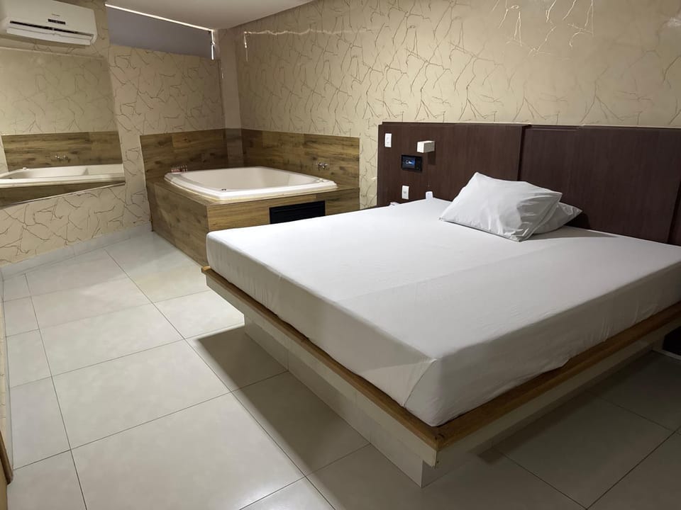 Motel Canadá moto gp Love hotel in State of Goiás