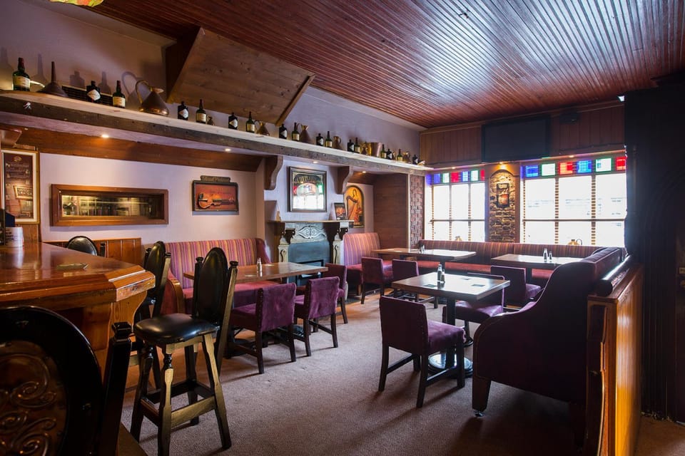 Lounge or bar