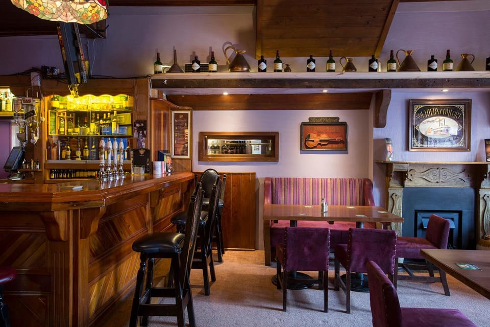 Lounge or bar