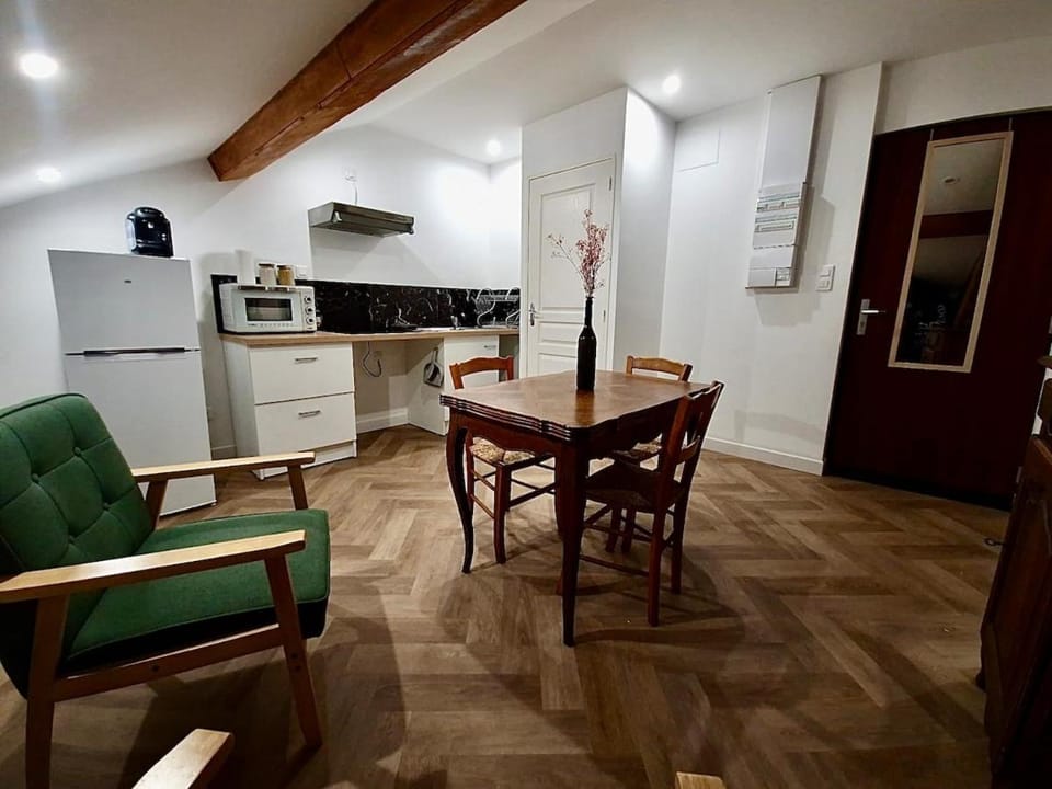 Lucy Studio - Centre Ville Wifi Apartment in Nouvelle-Aquitaine