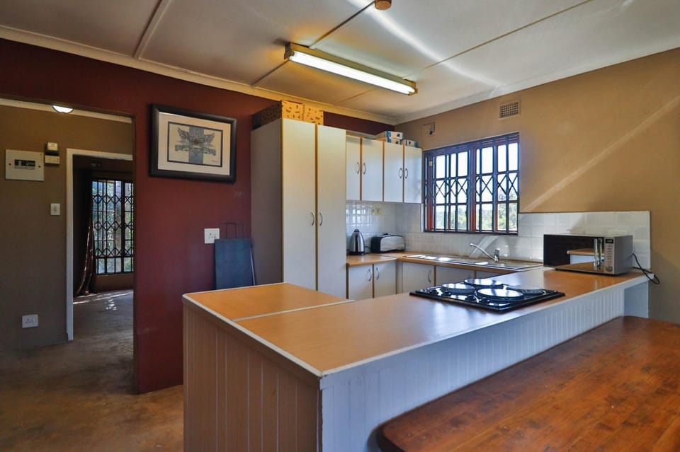 7 Len Armitage, Amanzimtoti Apartment in KwaZulu-Natal