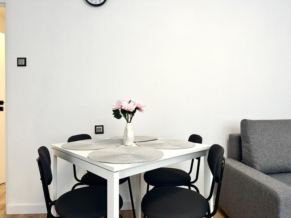 Grabiszyńska Apartment - Lift Apartment in Wroclaw