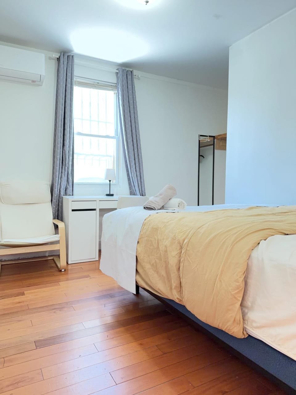 Cozy private room in downtown Flushing Apartment in Flushing