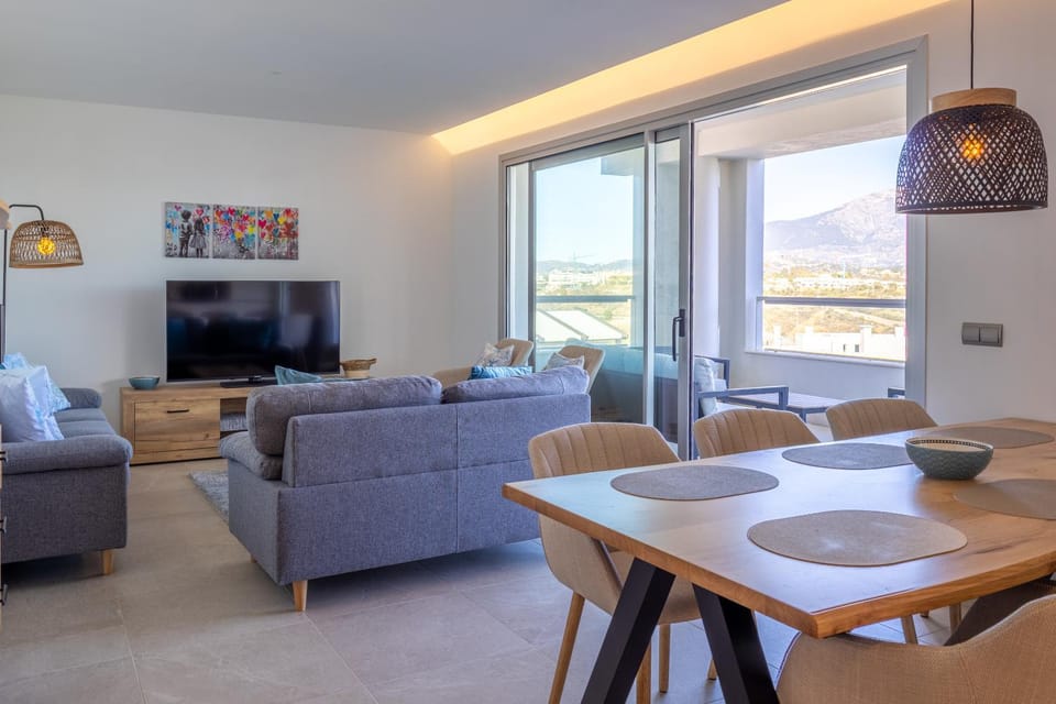 Living room, Dining area