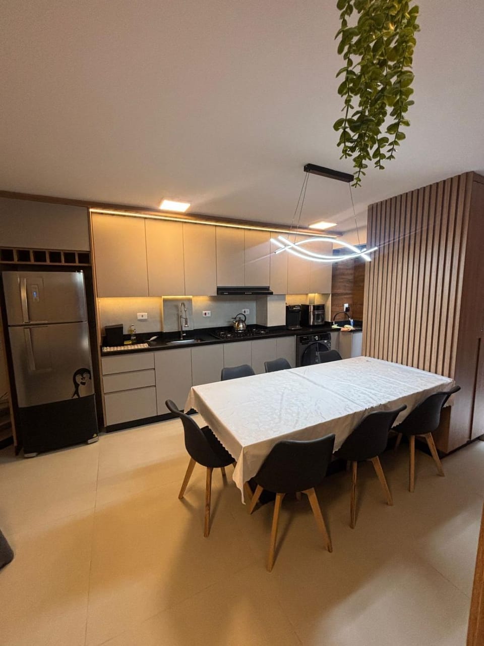 Apartamento terreno com piscina a 350 mts da praia Apartment in State of Paraná