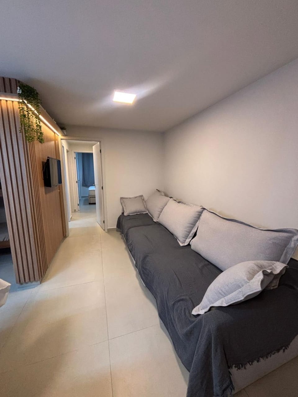 Apartamento terreno com piscina a 350 mts da praia Apartment in State of Paraná