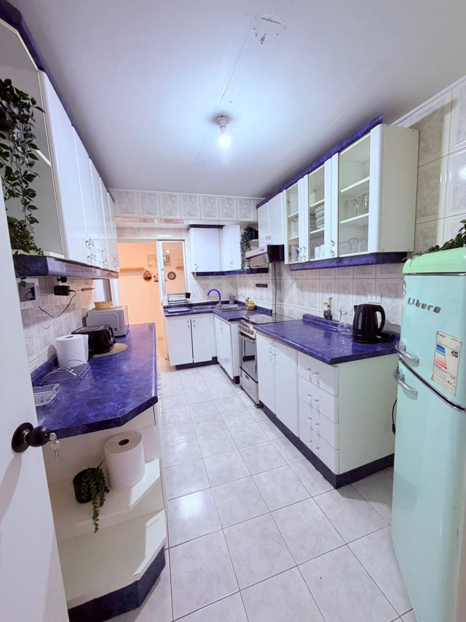 Casa Las Condes, steps from Manquehue Metro House in Las Condes