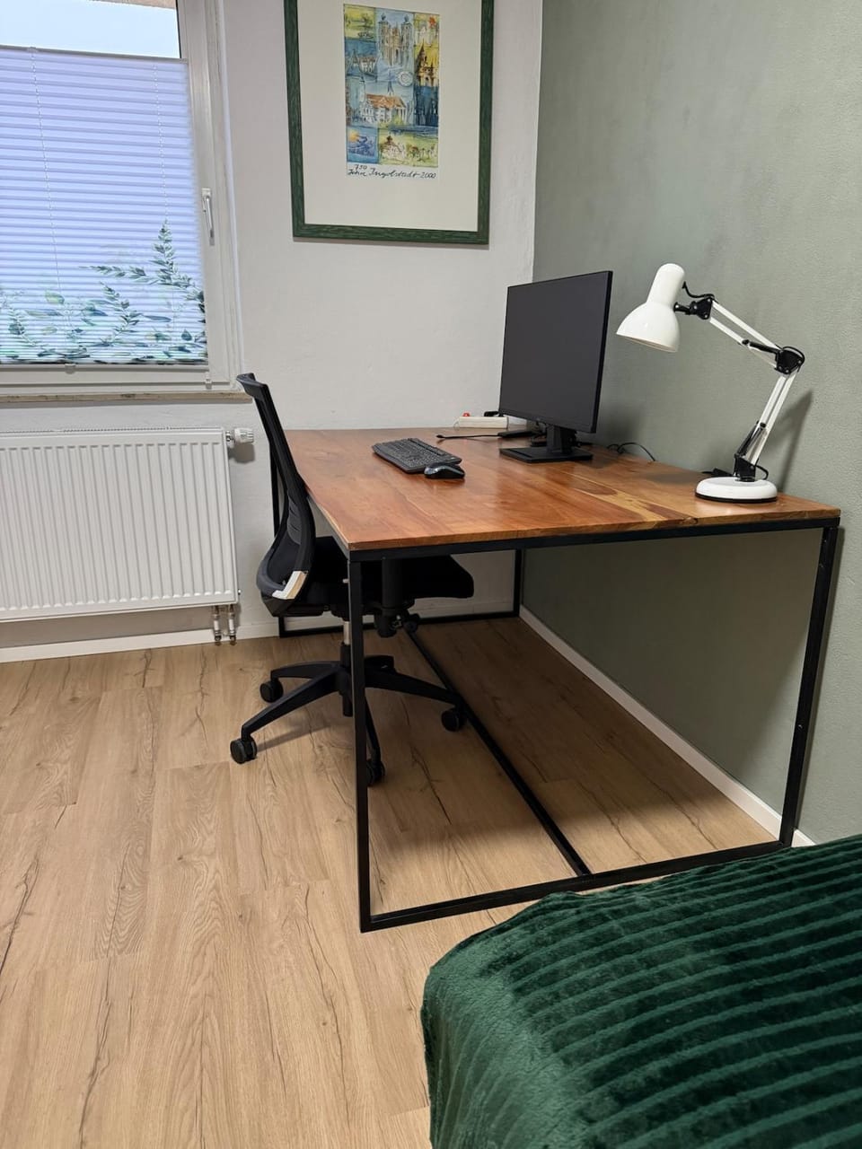 Photo of the whole room