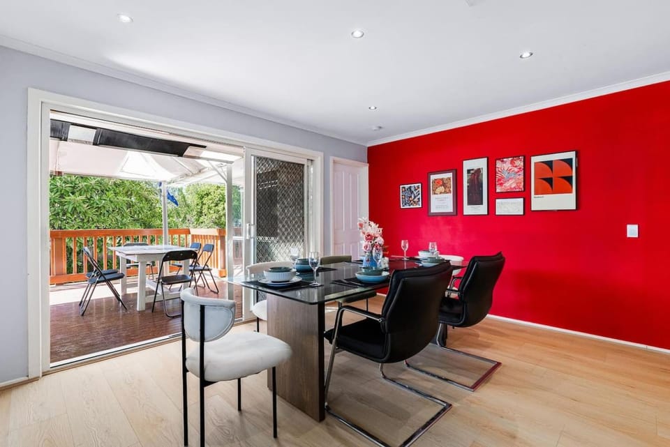 Puddings Home Melbourne Wantirna Escape House in Wantirna South