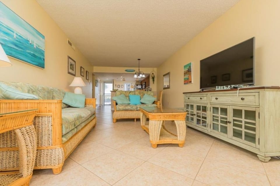 St, Augustine Beach 323- Pool, Views & Comfort condo Apartment in Saint Augustine Beach