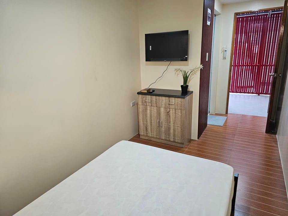 Kuyang's Place Motel in La Union