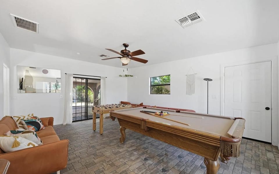 Calm Desert Oasis, Heated Pool, Game Room House in Mesa