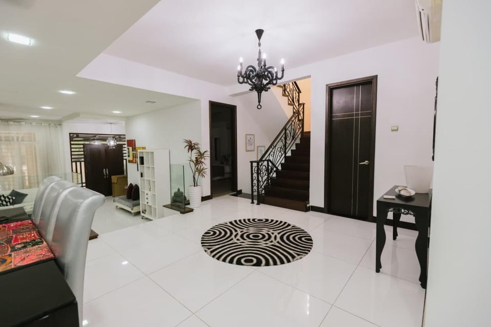 Spacious Luxury 6BR Home in Kemensah KL House in Hulu Langat