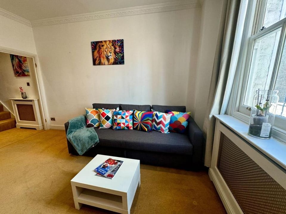 Buckingham Palace Townhouse, UNIQUE location Apartment in City of Westminster