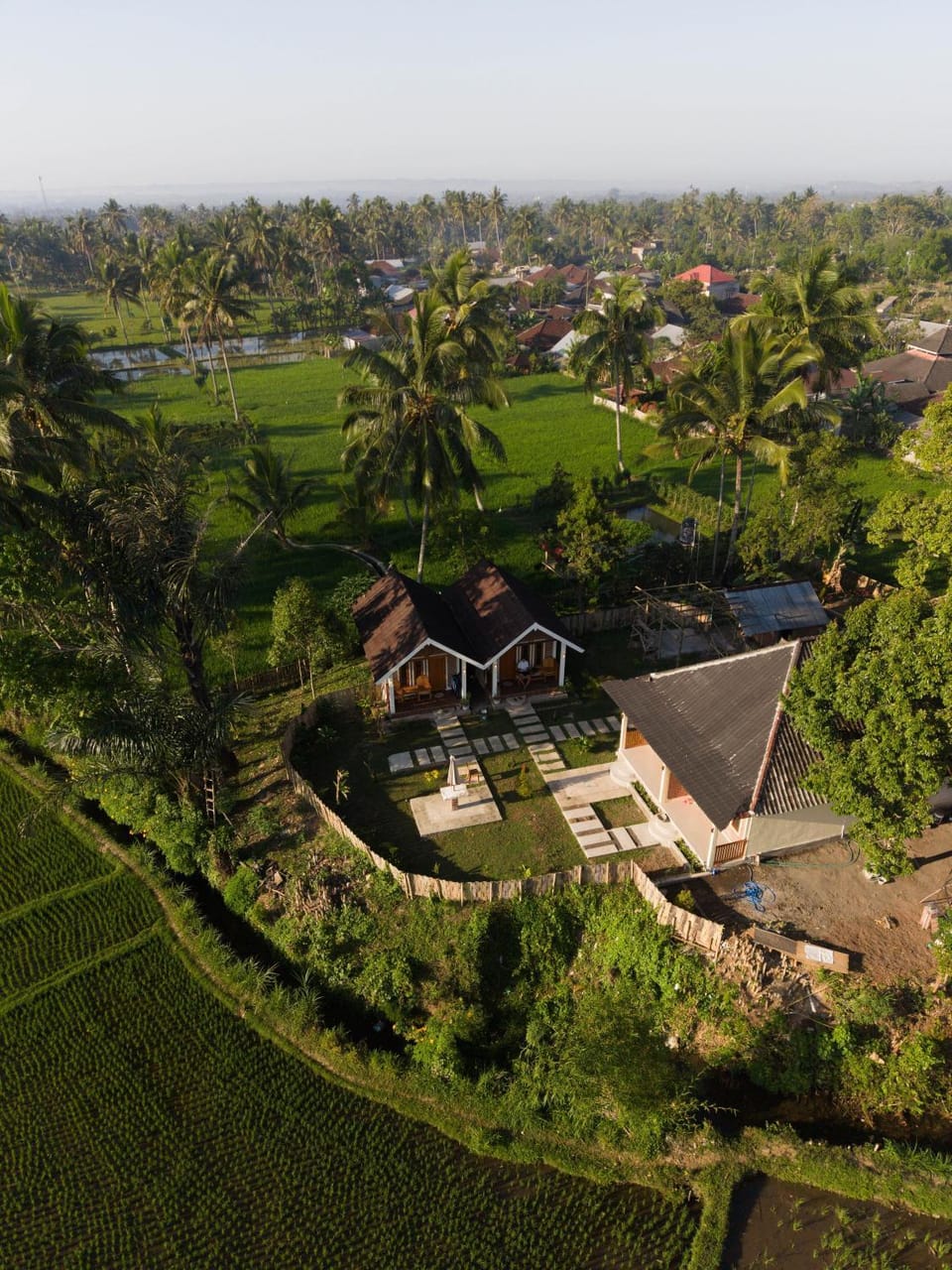 Property building, Natural landscape, Bird's eye view, View (from property/room)