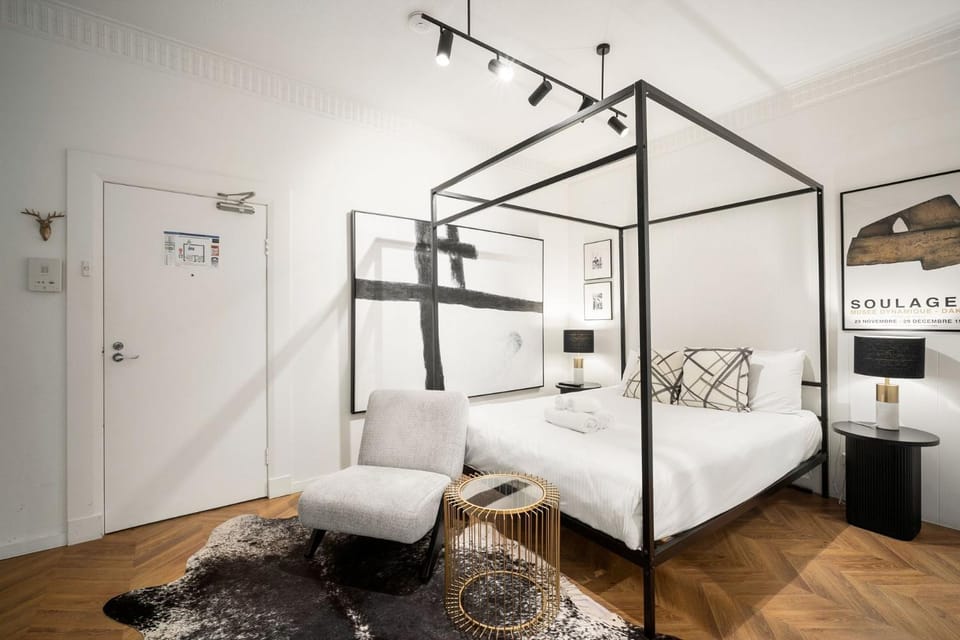 Steps to the Surf at Bondi Beach Apartment in Sydney