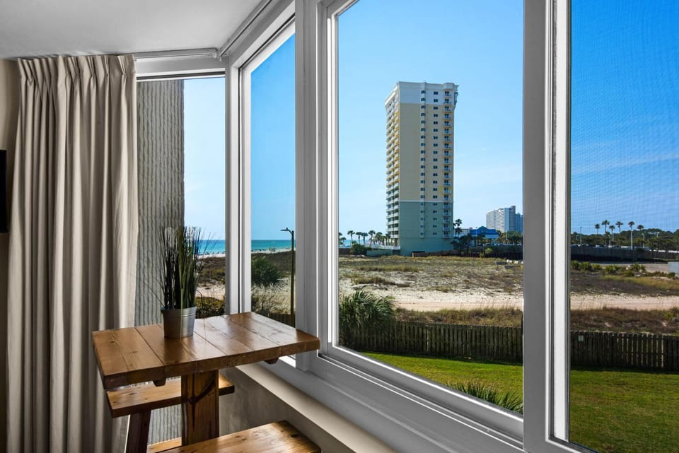 Top of the Gulf 316 Beachfront Studio Condo House in Panama City Beach