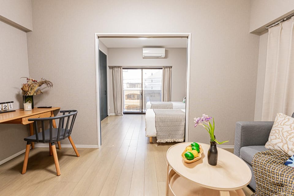 Photo of the whole room, Bedroom