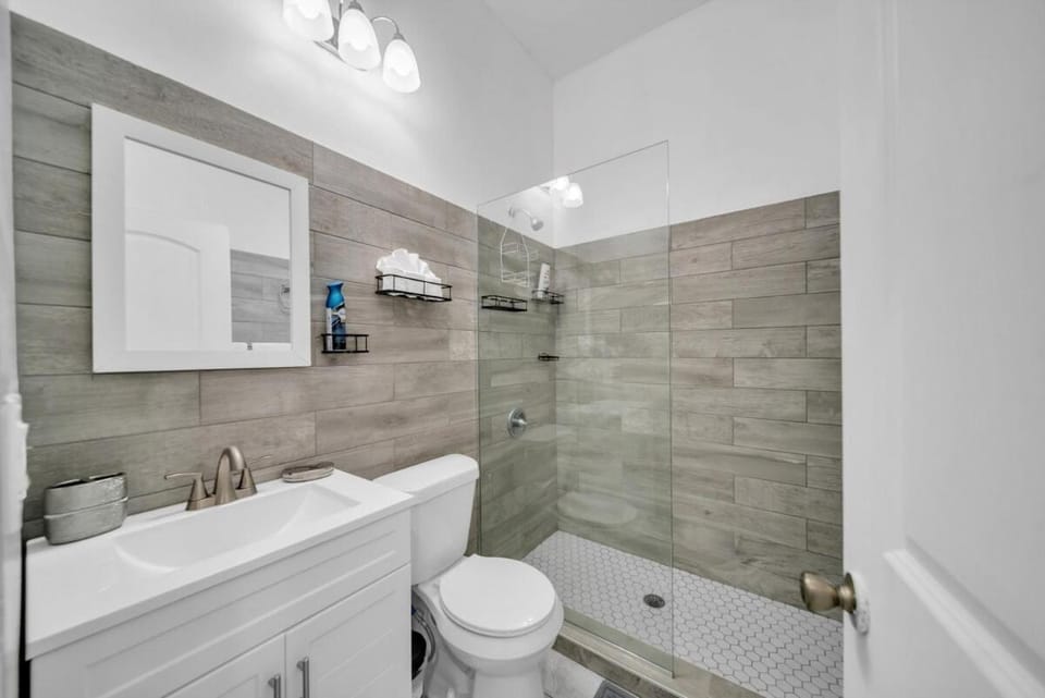 Lehigh Oasis Private Studio with King Bed Apartment in Lehigh Acres