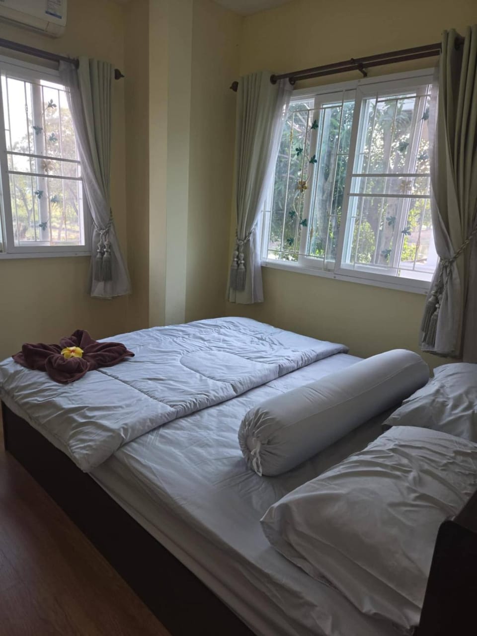 Charming 3-Bedroom House with Pool Near Lat Krabang Airport House in Bangkok
