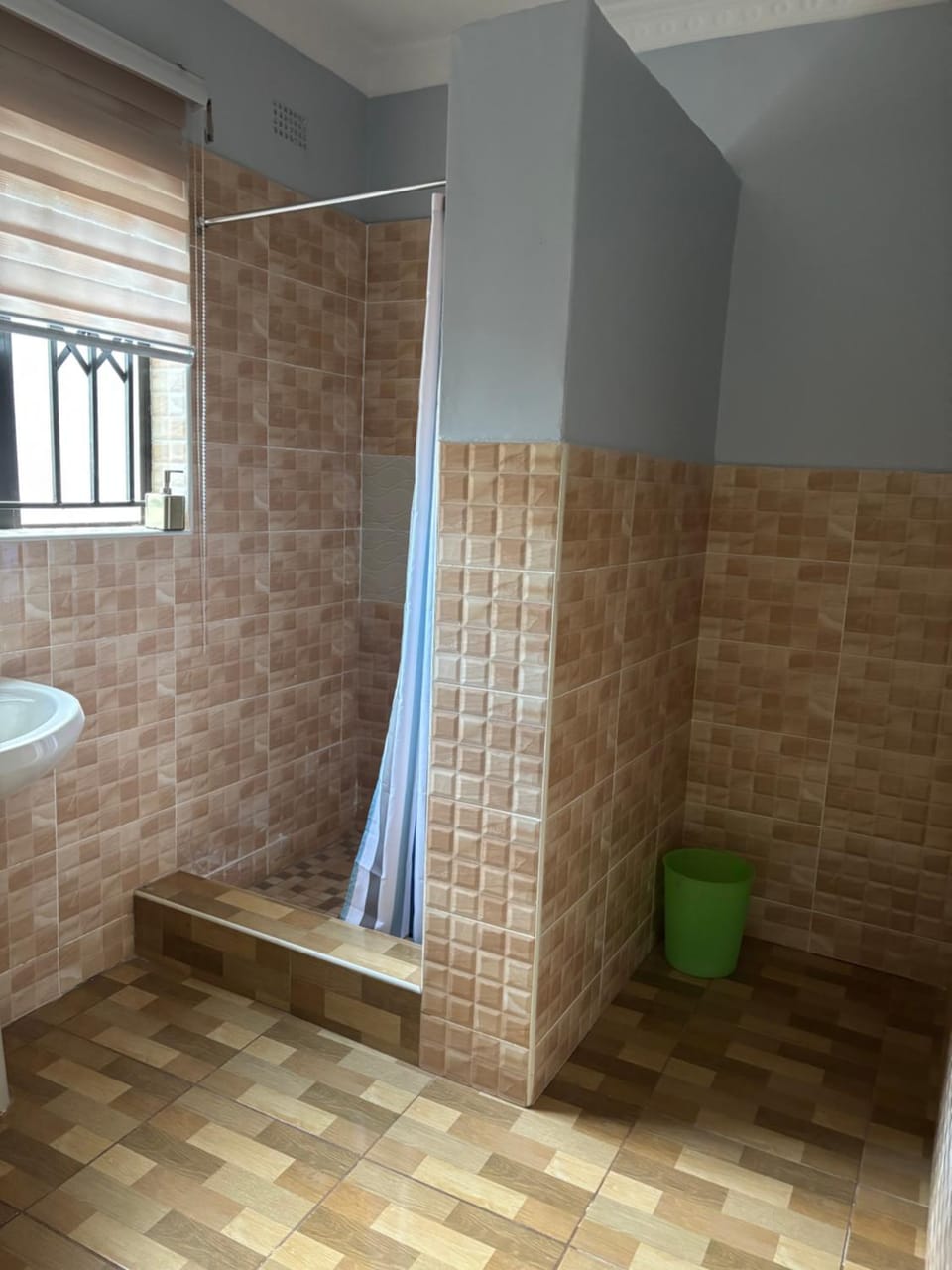 Apoka Guest Lodge Bed and Breakfast in Harare