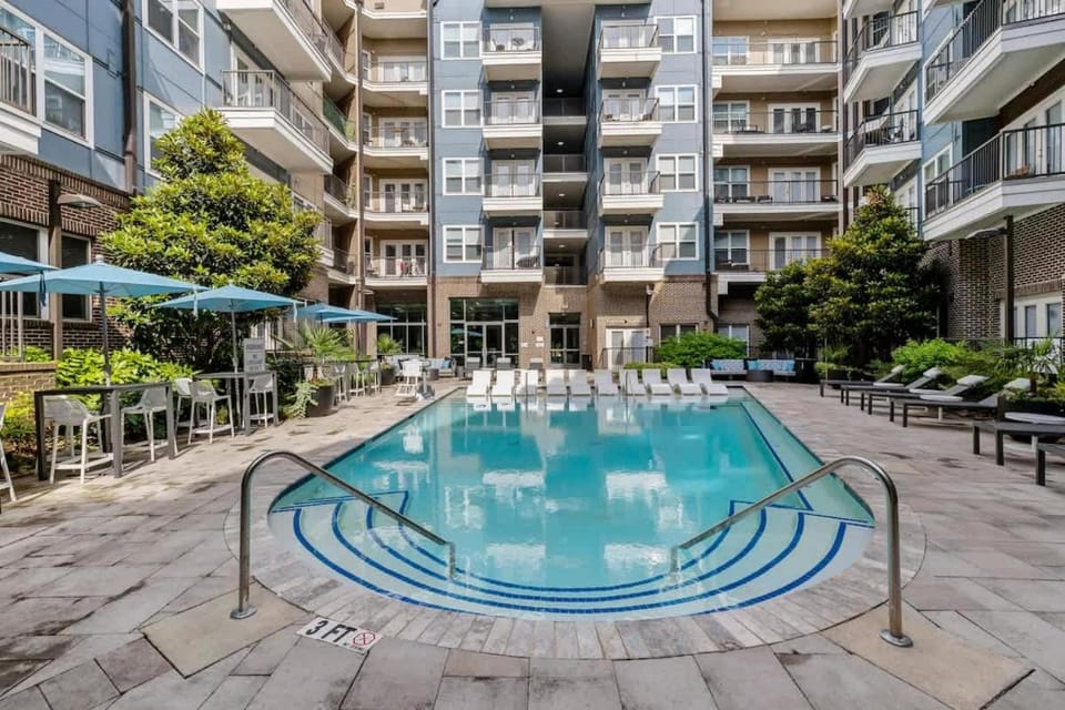 Midtown Gem Steps to Uptown & Queens University Apartment in Charlotte