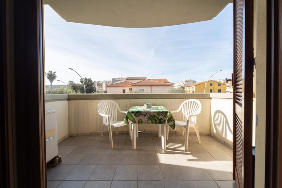 Patio, Day, View (from property/room), Balcony/Terrace, Dining area