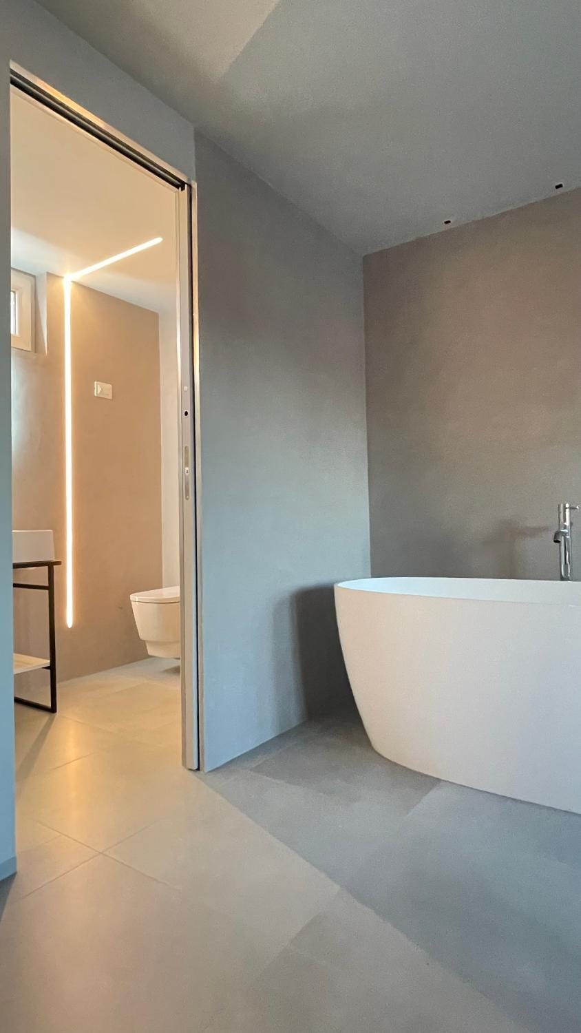 Bathroom, Bath