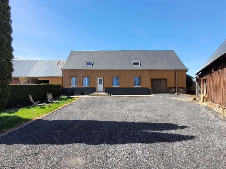 Property building, Day
