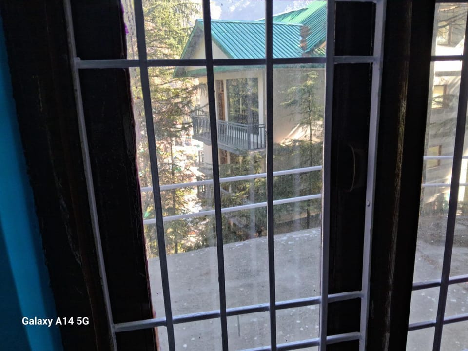 Himalayan Hostel, opposite to white waterinn hotel, tipa road, mecleodganjj Vacation rental in Himachal Pradesh