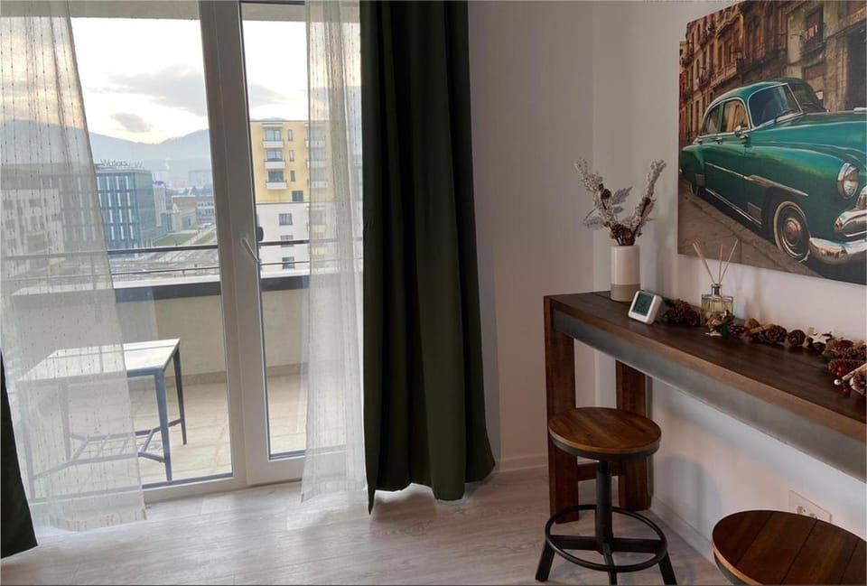 Cozy Private Suites - Coresi Center Apartment in Brasov