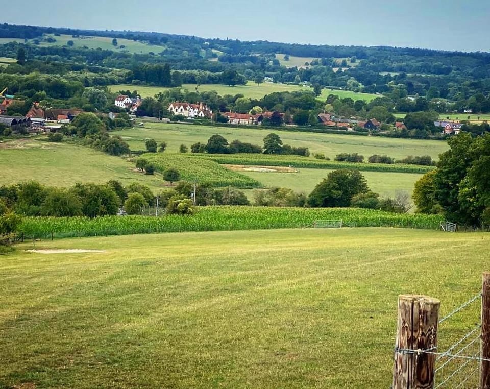 Superb Spacious Farm House House in Wycombe District