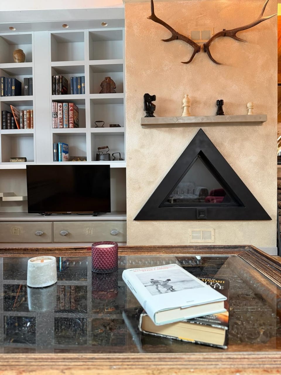 Living room, fireplace