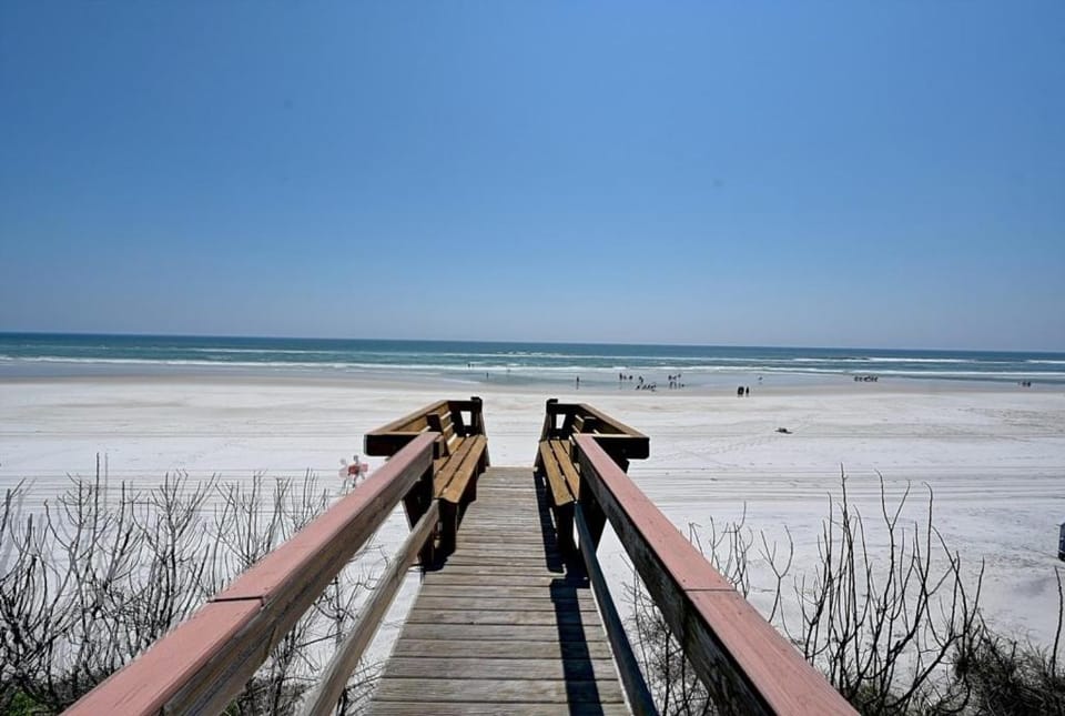 Ocean Paradise home House in Crescent Beach