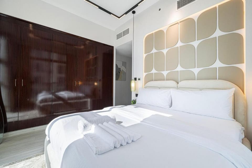 3BHK Near Beach High Floor Marina Stay DEC 1203 Tower 1 Apartment in Dubai