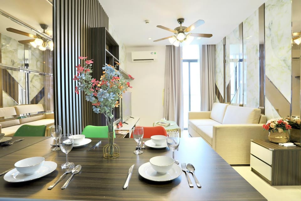 Living room, Dining area