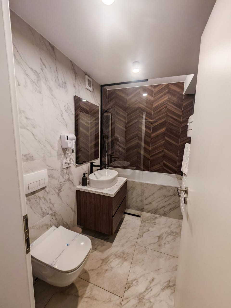 KASPER Collection - Commercial Center Brașov Apartment in Brasov