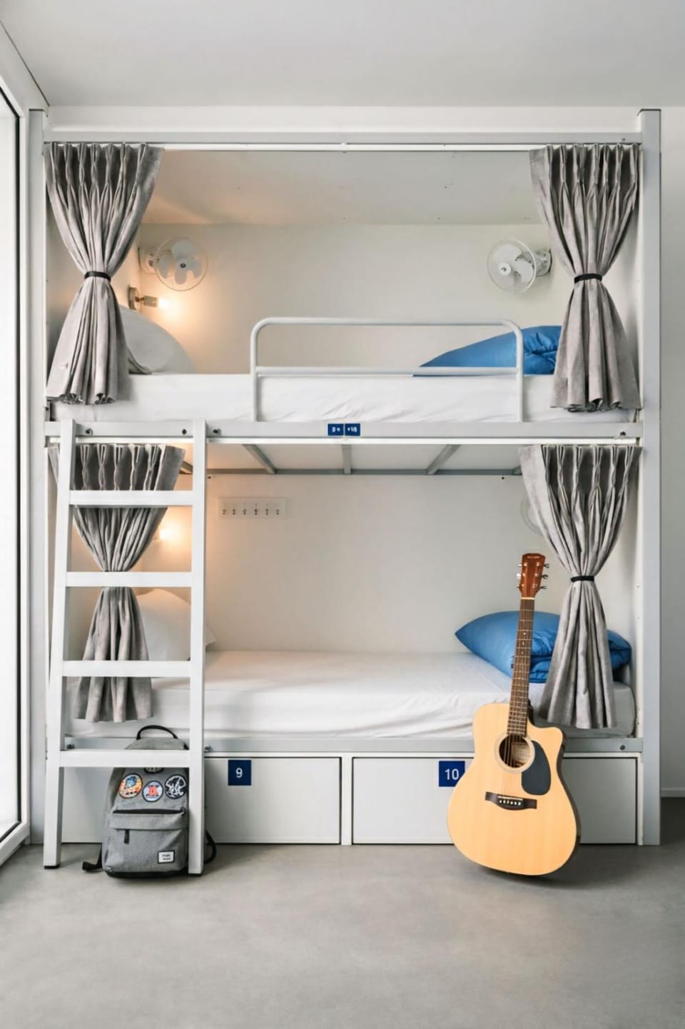 Bed, bunk bed