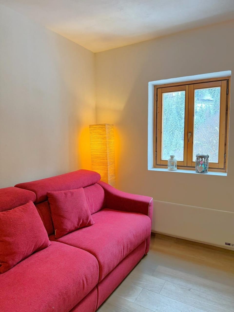 Bed, Living room