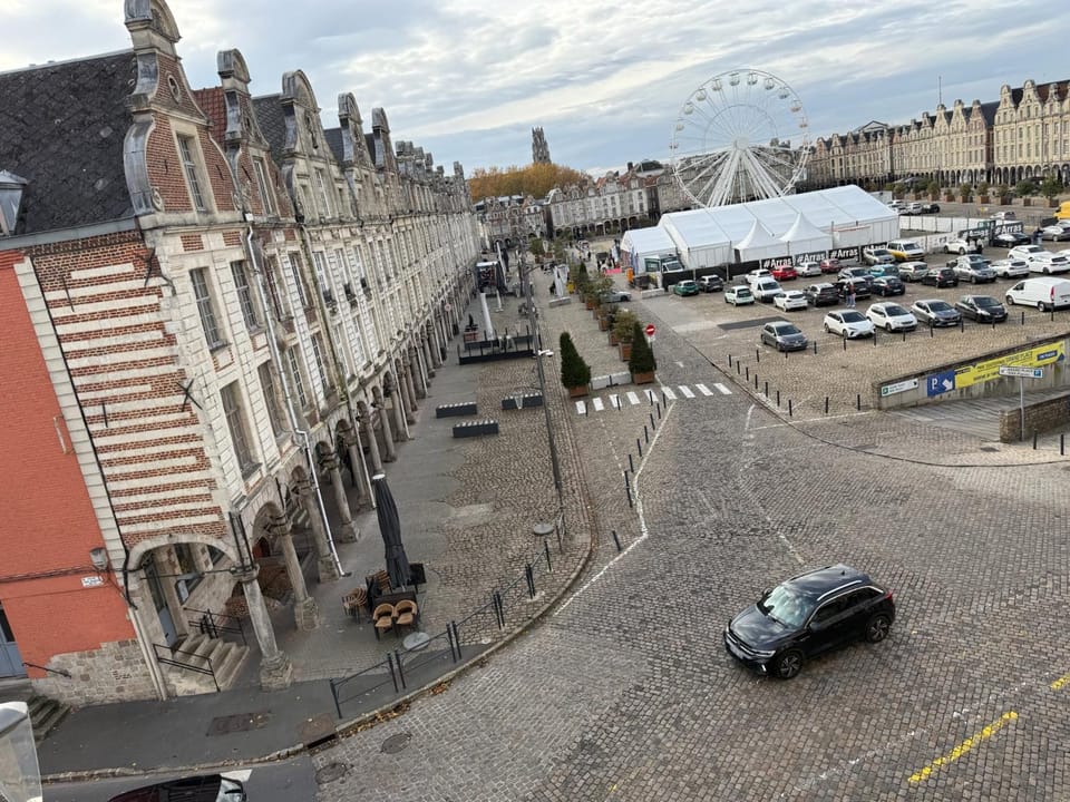 Chez Oscar et Charlie, Duplex sur la Grand Place Apartment in Arras