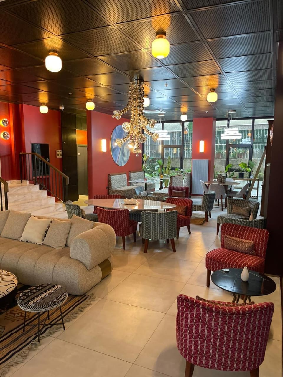 Restaurant/places to eat, Seating area