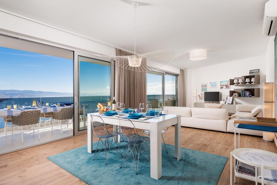 View (from property/room), Seating area, Sea view