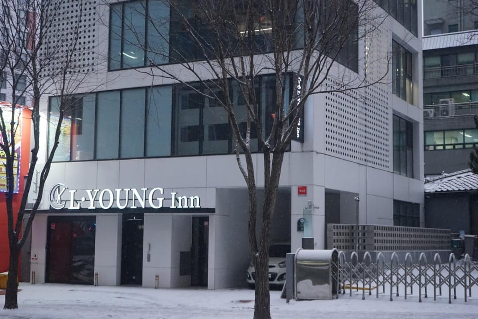 L YOUNG Inn Capsule Hotel Myeongdong Capsule hotel in Seoul