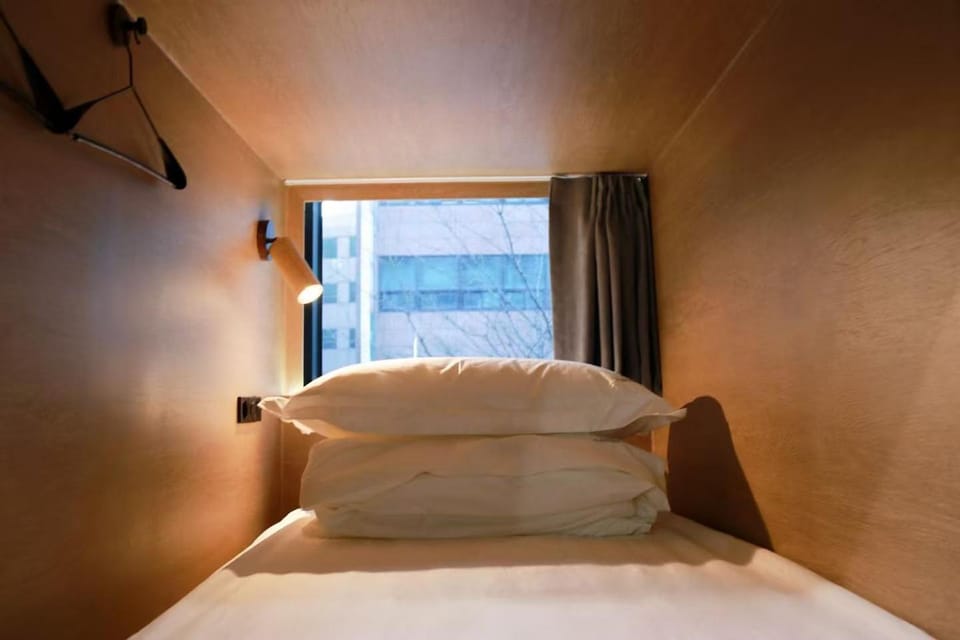 L YOUNG Inn Capsule Hotel Myeongdong Capsule hotel in Seoul